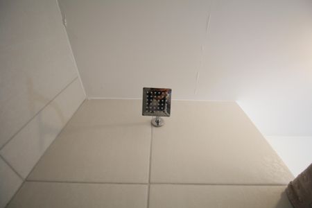 Apartamento para alugar com 48m², 2 quartos e 1 vagaBanheiro - Chuveiro