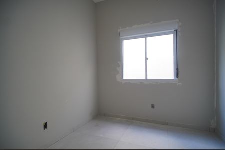 Casa à venda com 48m², 2 quartos e 2 vagasQuarto 2
