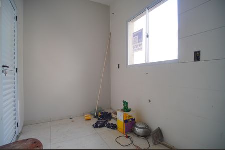 Casa à venda com 48m², 2 quartos e 2 vagasCozinha