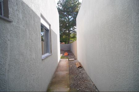 Casa à venda com 48m², 2 quartos e 2 vagasCorredor