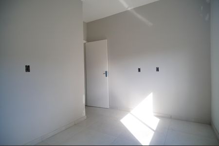 Casa à venda com 48m², 2 quartos e 2 vagasQuarto 1