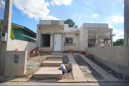 Casa à venda com 48m², 2 quartos e 2 vagasFachada