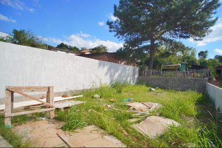 Casa à venda com 48m², 2 quartos e 2 vagasQuintal
