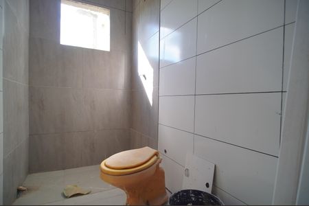 Casa à venda com 48m², 2 quartos e 2 vagasBanheiro