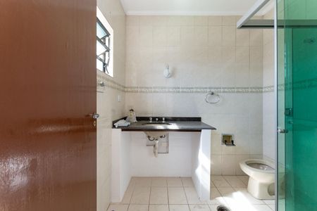 Casa para alugar com 400m², 6 quartos e 6 vagas Casa para alugar com 400m², 6 quartos e 6 vagasBanheiro do quarto 2 Suíte