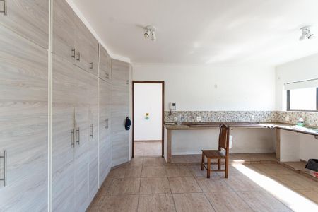 Casa para alugar com 400m², 6 quartos e 6 vagas Casa para alugar com 400m², 6 quartos e 6 vagasCozinha