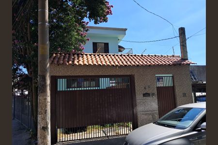 Casa para alugar com 400m², 6 quartos e 6 vagas Casa para alugar com 400m², 6 quartos e 6 vagasFachada