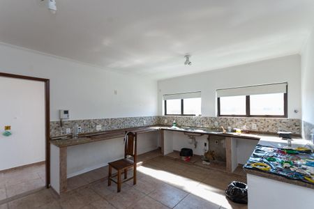 Casa para alugar com 400m², 6 quartos e 6 vagas Casa para alugar com 400m², 6 quartos e 6 vagasCozinha