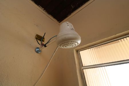 Banheiro de casa para alugar com 1 quarto, 53m² em Vila Independencia, São Paulo