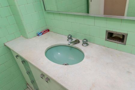 Casa para alugar com 600m², 3 quartos e 3 vagasBanheiro Social