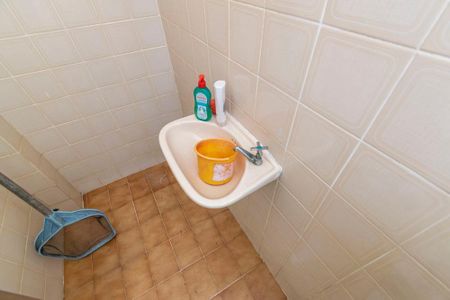 Casa para alugar com 600m², 3 quartos e 3 vagasBanheiro da Piscina