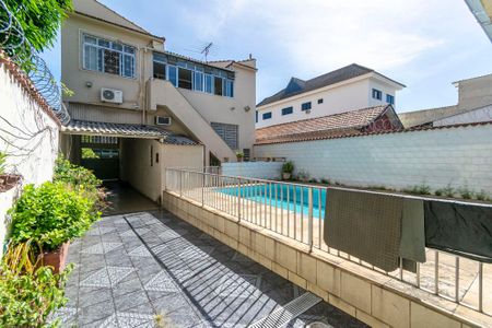 Casa para alugar com 600m², 3 quartos e 3 vagasPiscina