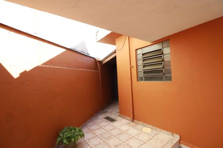 Casa para alugar com 72m², 2 quartos e 1 vagaQuintal 