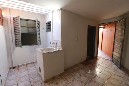 Casa para alugar com 72m², 2 quartos e 1 vagaArea de serviço 