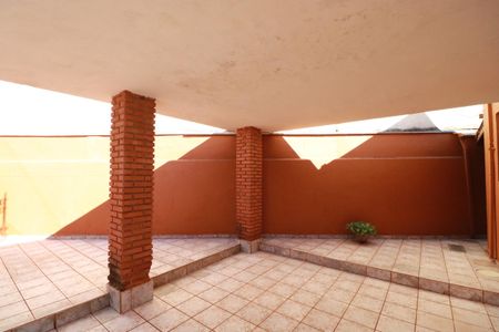 Casa para alugar com 72m², 2 quartos e 1 vagaQuintal 