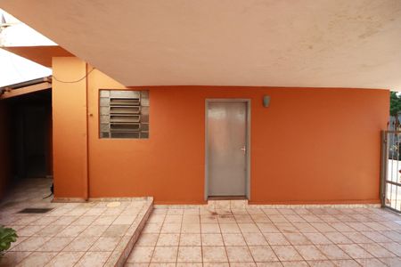 Casa para alugar com 72m², 2 quartos e 1 vagaQuintal 