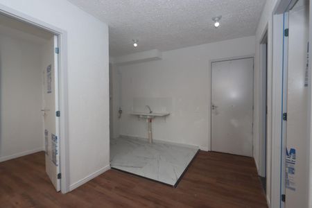 Sala de apartamento para alugar com 2 quartos, 32m² em Parque São Lourenço, São Paulo