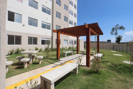 Apartamento para alugar com 32m², 2 quartos e sem vagaÁrea comum - Pracinha