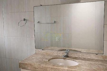 Casa à venda com 3 quartos, 145m² em Km 18, Osasco