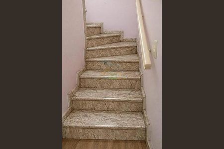 Casa à venda com 3 quartos, 145m² em Km 18, Osasco