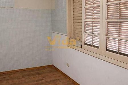 Casa à venda com 3 quartos, 145m² em Km 18, Osasco