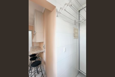 Apartamento para alugar com 58m², 2 quartos e 1 vaga Apartamento para alugar com 58m², 2 quartos e 1 vagaCozinha e Área de Serviço