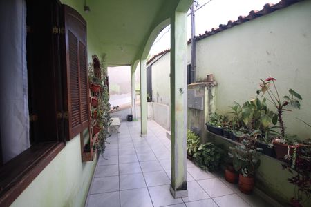 Casa à venda com 110m², 3 quartos e 2 vagasQuintal