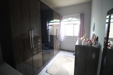 Casa à venda com 110m², 3 quartos e 2 vagasQuarto 2