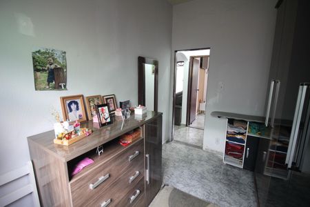 Casa à venda com 110m², 3 quartos e 2 vagasQuarto 2