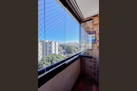 Apartamento à venda com 75m², 3 quartos e 2 vagasVaranda da Sala