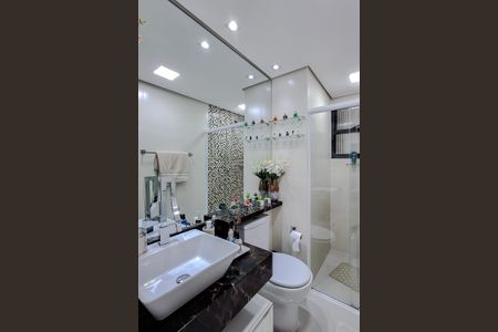 Apartamento à venda com 75m², 3 quartos e 2 vagasBanheiro