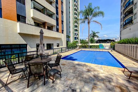 Apartamento à venda com 75m², 3 quartos e 2 vagasÁrea comum - Piscina