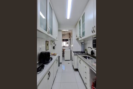 Apartamento à venda com 75m², 3 quartos e 2 vagasCozinha