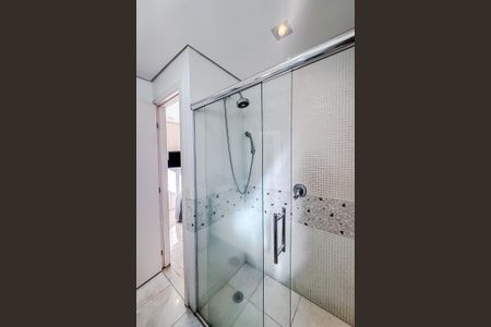 Apartamento à venda com 130m², 3 quartos e 3 vagasBanheiro da Suíte