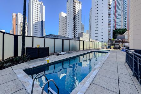 Apartamento à venda com 130m², 3 quartos e 3 vagasÁrea comum - Piscina