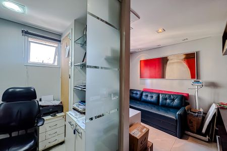 Apartamento à venda com 130m², 3 quartos e 3 vagasEscritório
