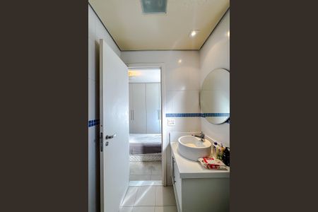 Apartamento à venda com 130m², 3 quartos e 3 vagasBanheiro da Suíte 2