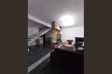 Casa à venda com 3 quartos, 160m² em Jardim Colonial, São Paulo