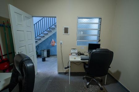 Casa à venda com 330m², 4 quartos e 2 vagasEdícula piso inferior