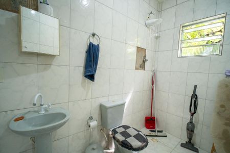 Casa à venda com 330m², 4 quartos e 2 vagasBanheiro edícula