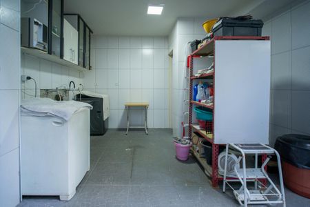 Casa à venda com 330m², 4 quartos e 2 vagasÁrea de Serviço