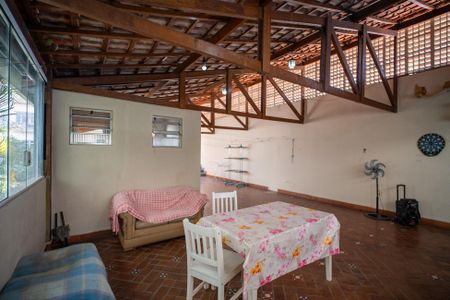 Casa à venda com 330m², 4 quartos e 2 vagasÁrea comum
