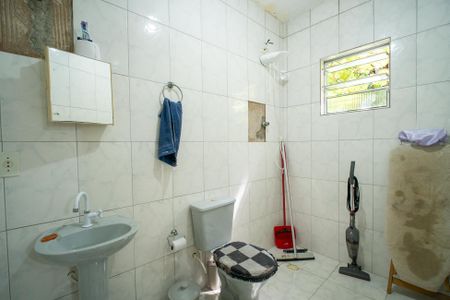 Casa à venda com 330m², 4 quartos e 2 vagasBanheiro edícula