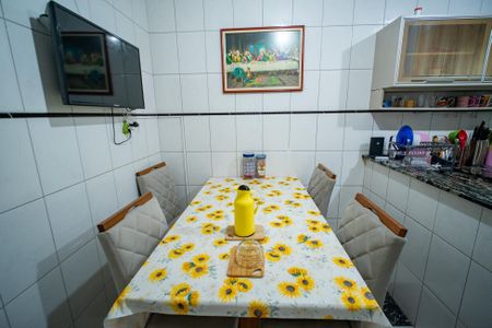 Casa à venda com 330m², 4 quartos e 2 vagasCozinha