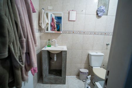 Casa à venda com 330m², 4 quartos e 2 vagasBanheiro Suíte 2