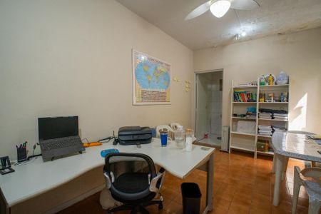 Casa à venda com 330m², 4 quartos e 2 vagasEdícula piso superior