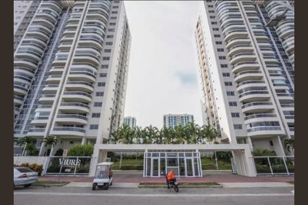 Apartamento para alugar com 157m², 2 quartos e 3 vagas