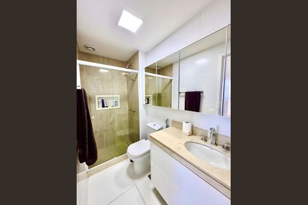 Apartamento para alugar com 157m², 2 quartos e 3 vagas