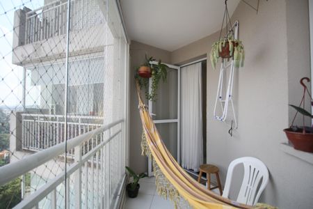 Varanda Sala de apartamento à venda com 2 quartos, 54m² em Jardim Monte Alegre, Taboão da Serra