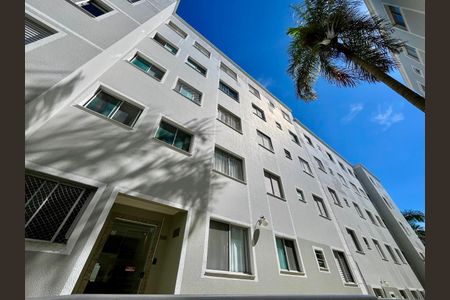 Apartamento para alugar com 47m², 2 quartos e 1 vagaÁrea Comum - Fachada do bloco